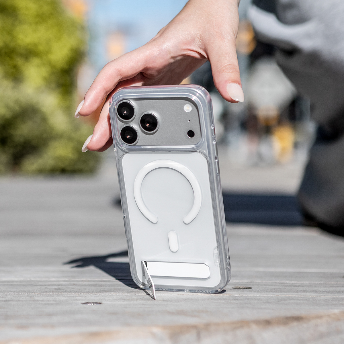 iPhone 18 Pro / 17 Pro GlideStand Case