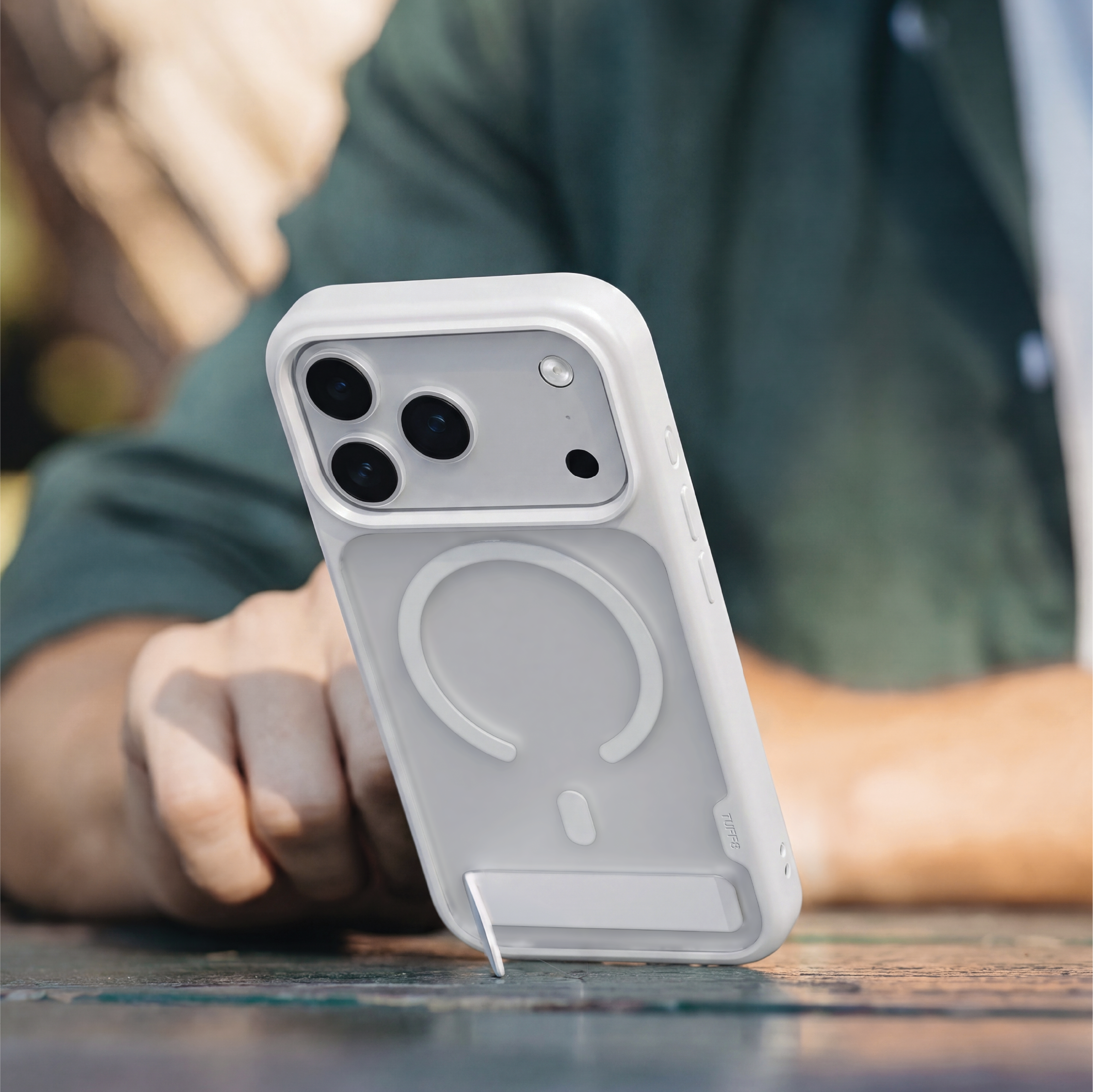 iPhone 18 Pro Max / 17 Pro Max GlideStand Case